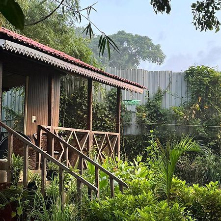 Hippie Paws Hotel มานเดรม ภายนอก รูปภาพ