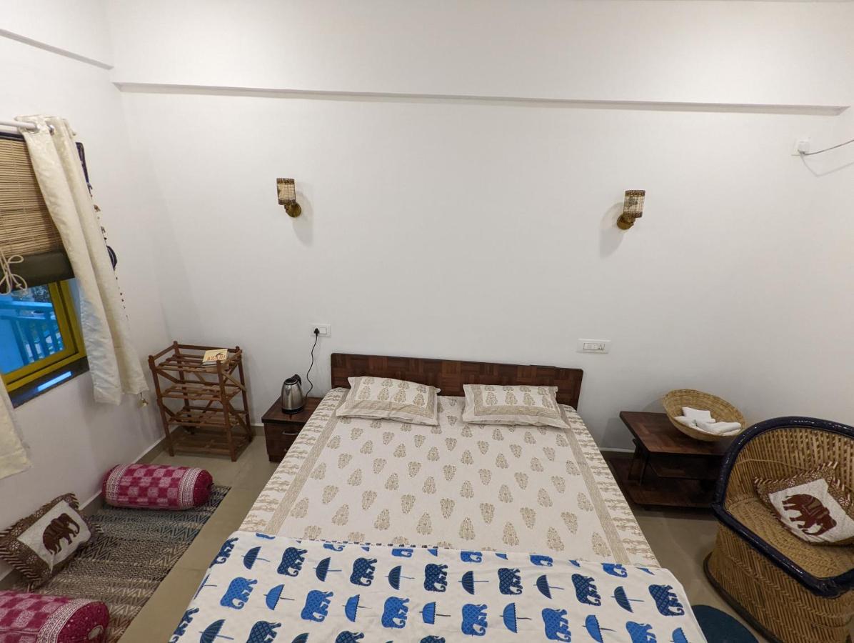 Hippie Paws Hotel มานเดรม ภายนอก รูปภาพ
