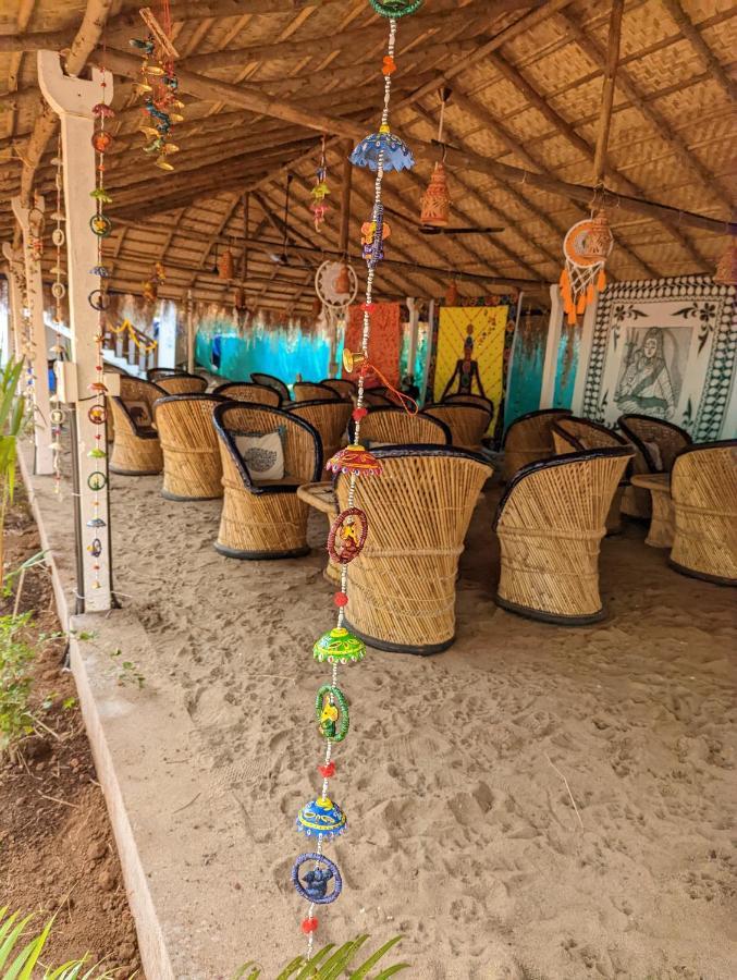 Hippie Paws Hotel มานเดรม ภายนอก รูปภาพ
