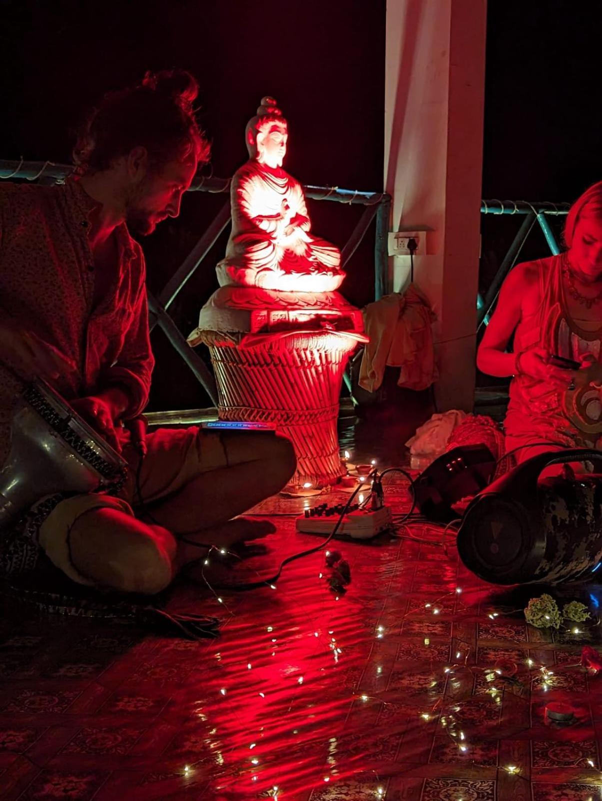 Hippie Paws Hotel มานเดรม ภายนอก รูปภาพ