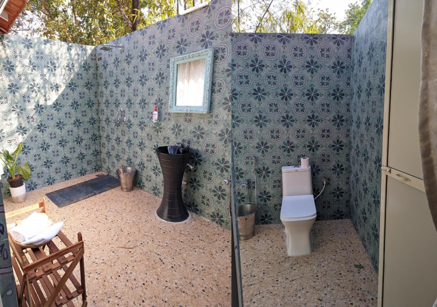Hippie Paws Hotel มานเดรม ภายนอก รูปภาพ
