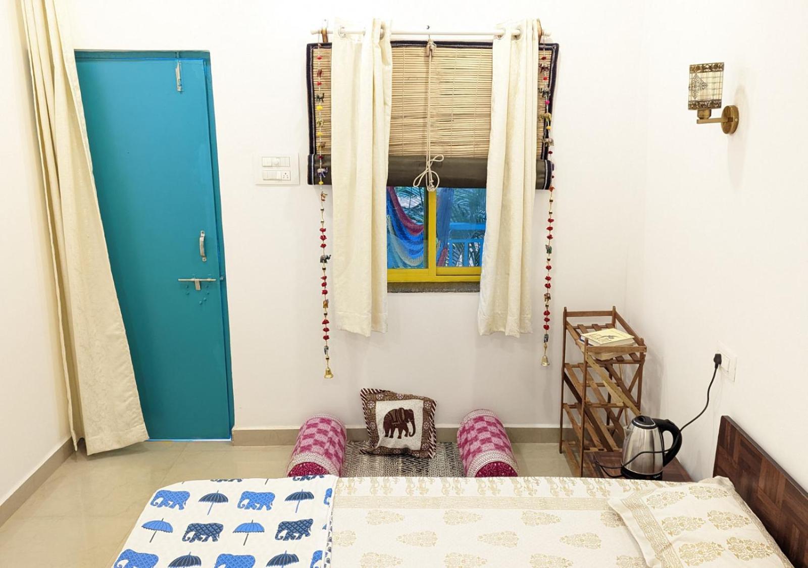 Hippie Paws Hotel มานเดรม ภายนอก รูปภาพ
