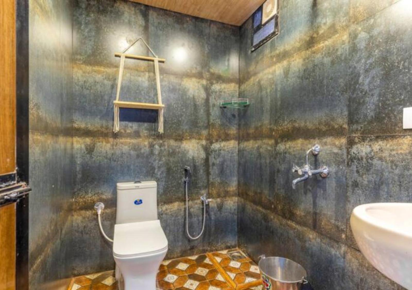 Hippie Paws Hotel มานเดรม ภายนอก รูปภาพ